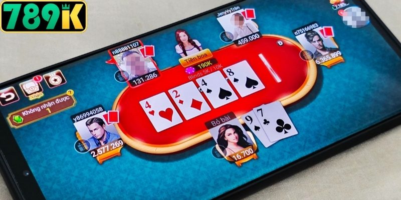 Quan sát cách ra bài đối thủ